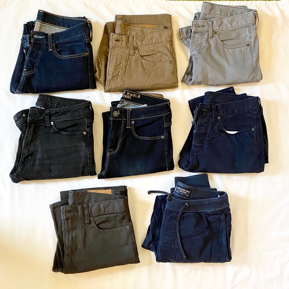 8 pairs of American Eagle jeans (boys/men) w28